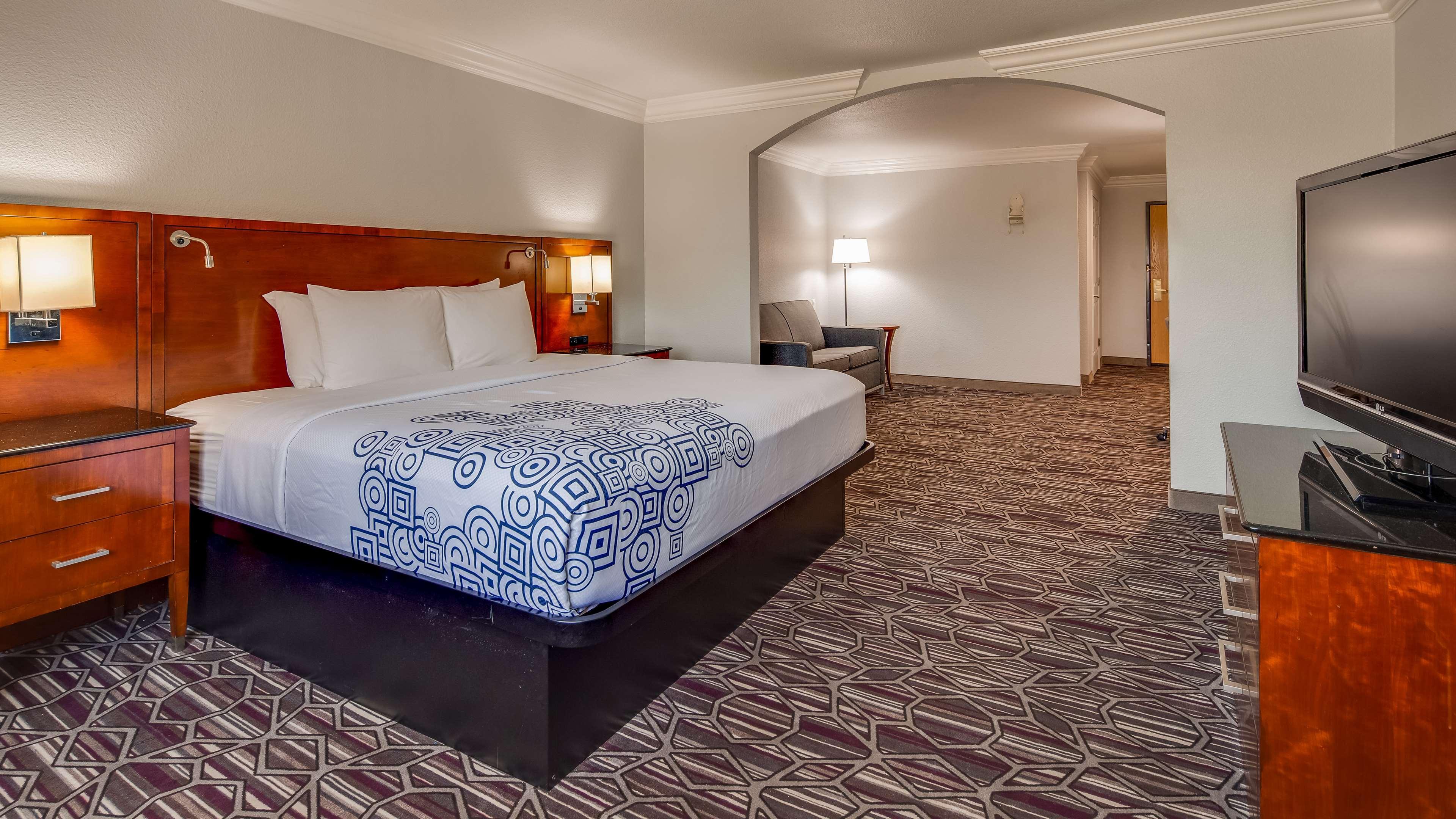 Surestay Plus By Best Western Fort Worth Benbrook Exterior foto